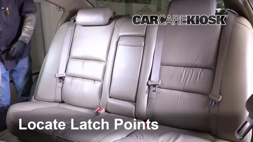 2006 Nissan Maxima SE 3.5L V6 Car Seats Install